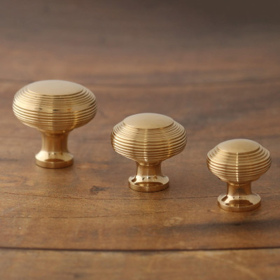 Hatton Reeded Cabinet Knob - Unlacquered