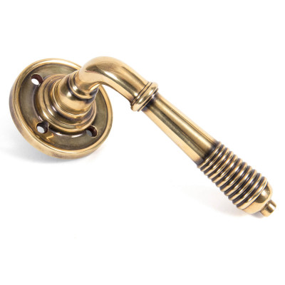 Aged Brass Reeded Lever Set